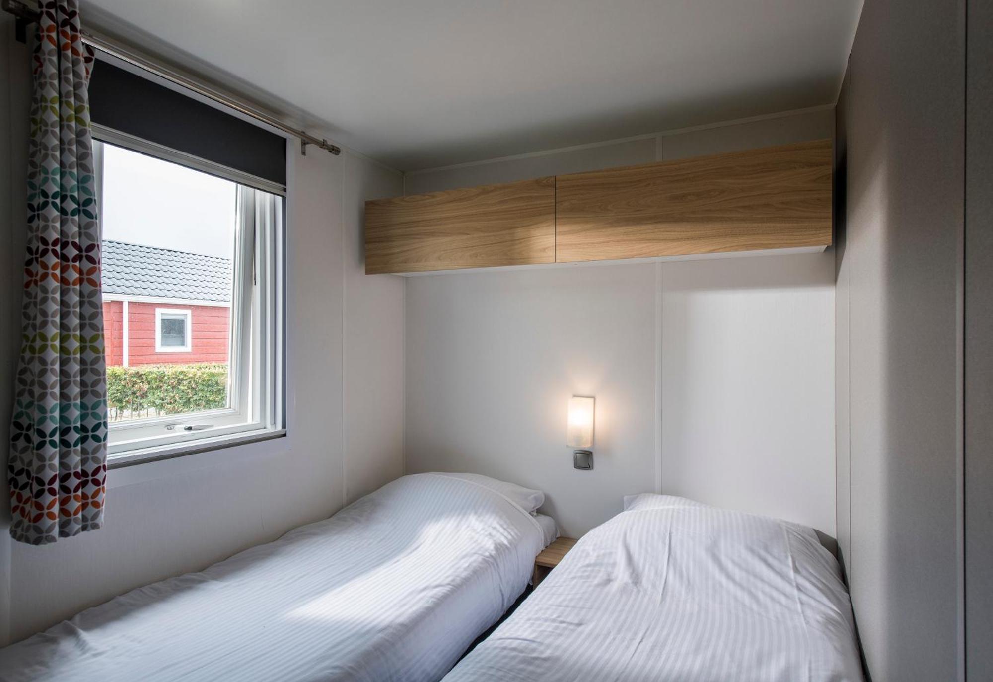 Vakantiepark Eiland Van Maurik Habitación foto