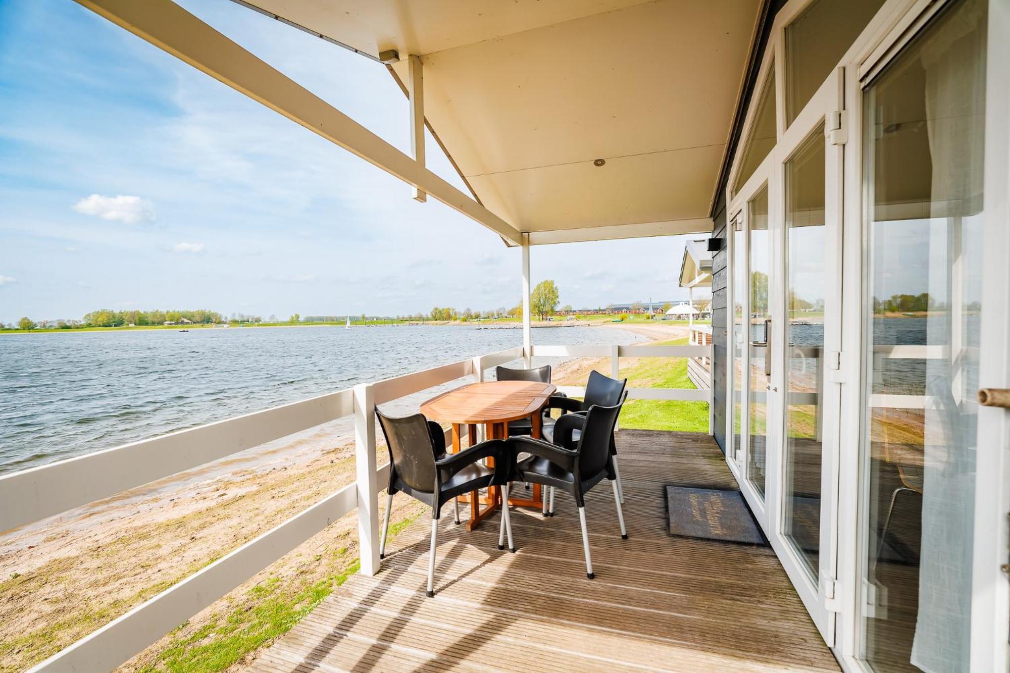 Vakantiepark Eiland Van Maurik Habitación foto